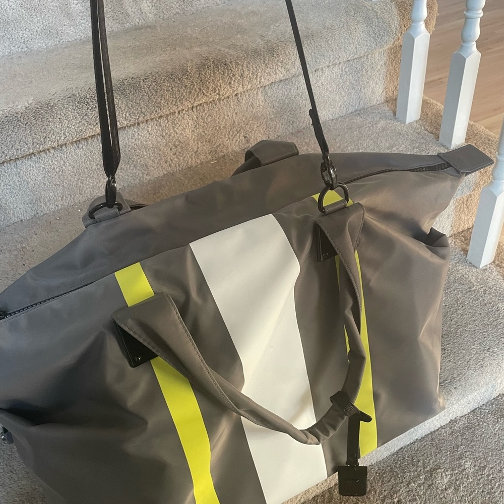 Steve Madden Tote